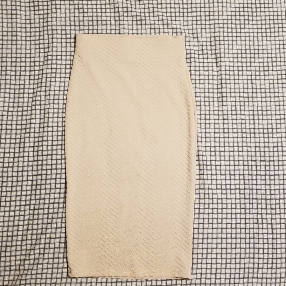Long pencil skirt..NWOT